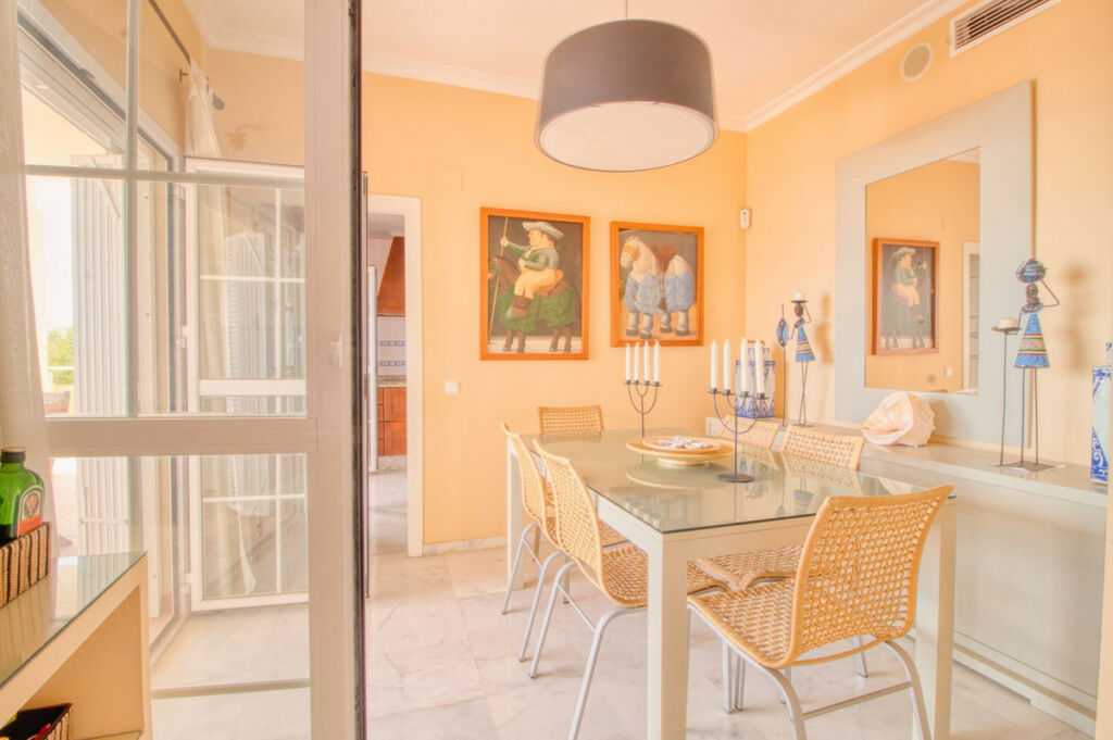 Middle Floor Apartment Manilva Málaga - image 11
