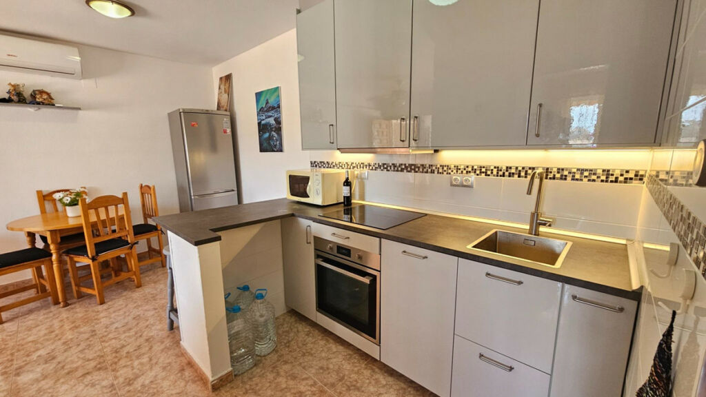 Bungalow Torrevieja Alicante - image 11