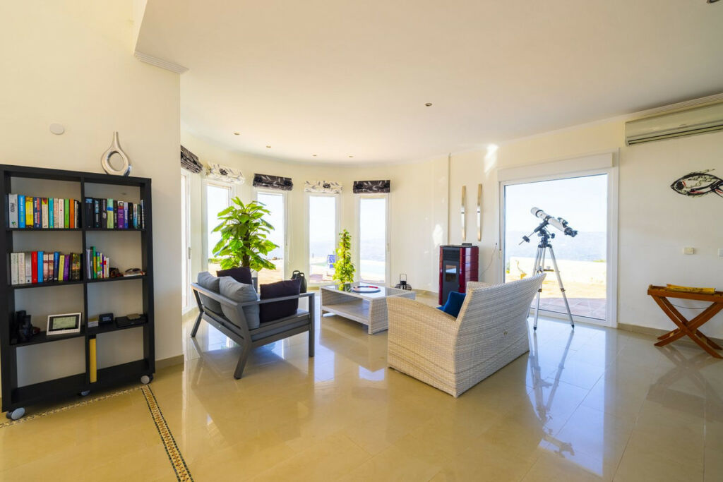 Detached Villa Arenas Málaga - image 11
