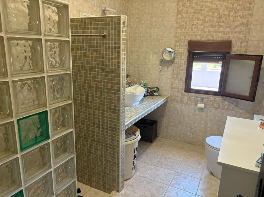 Detached Villa Jacarilla Alicante - image 11