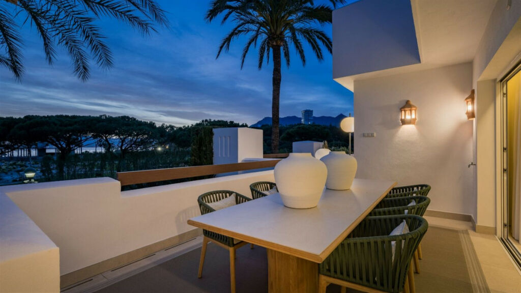 Middle Floor Apartment Los Monteros Málaga - image 11