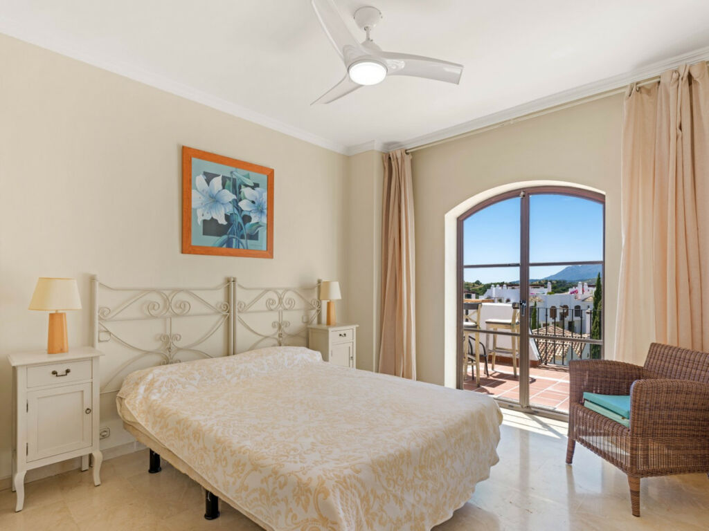 Ground Floor Apartment Los Arqueros Málaga - image 11