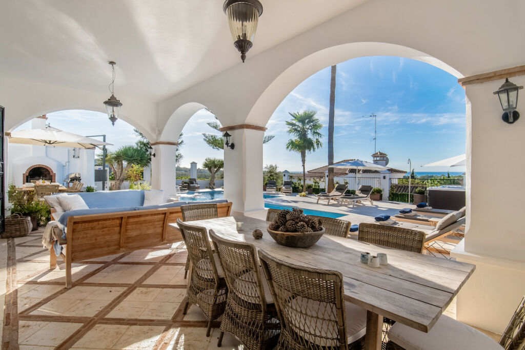 Detached Villa Elviria Málaga - image 12