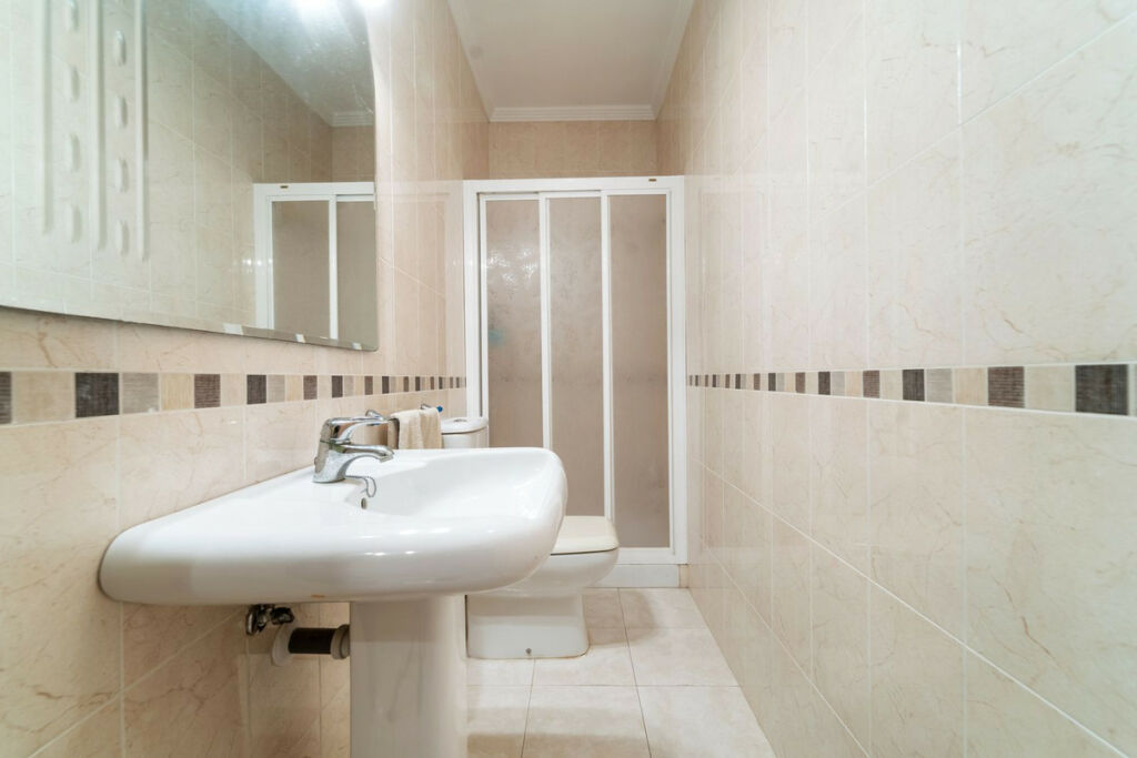 Middle Floor Apartment Fuengirola Málaga - image 14