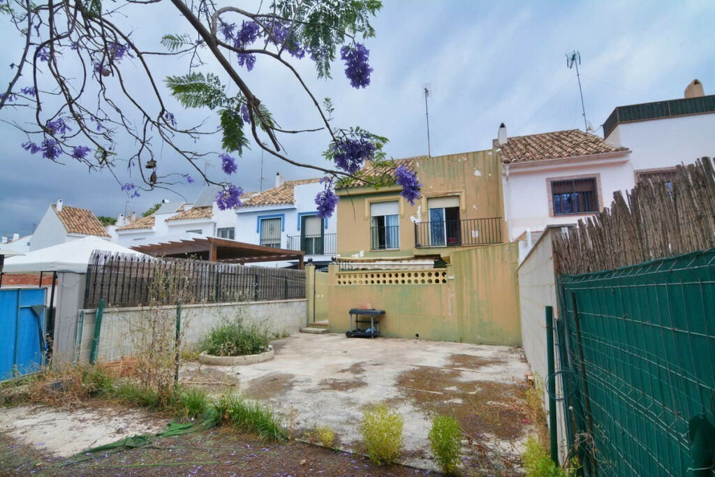 Townhouse Fuengirola Málaga - image 12
