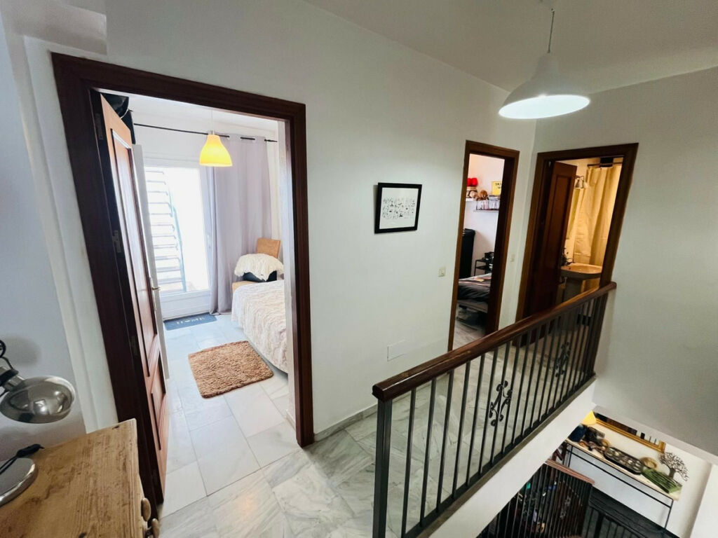 Townhouse Torreguadiaro Cádiz - image 14