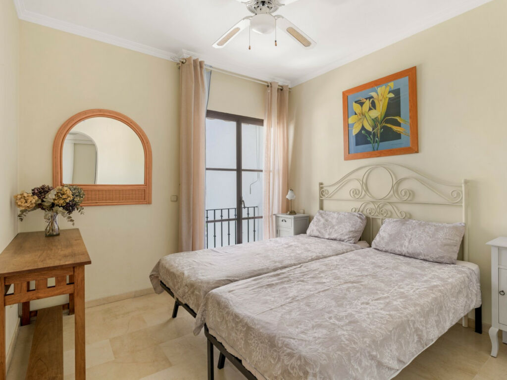 Ground Floor Apartment Los Arqueros Málaga - image 12