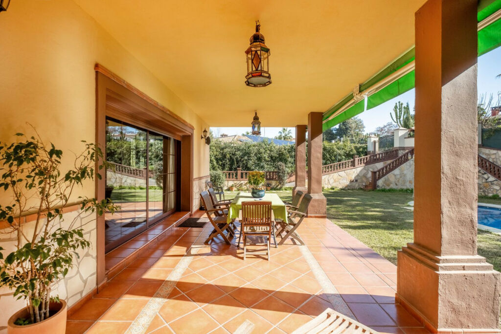 Detached Villa San Pedro de Alcántara Málaga - image 12