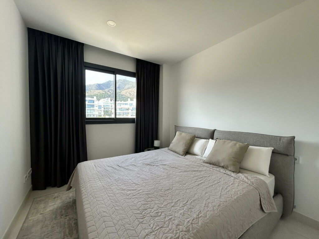 Middle Floor Apartment Higueron Málaga - image 12