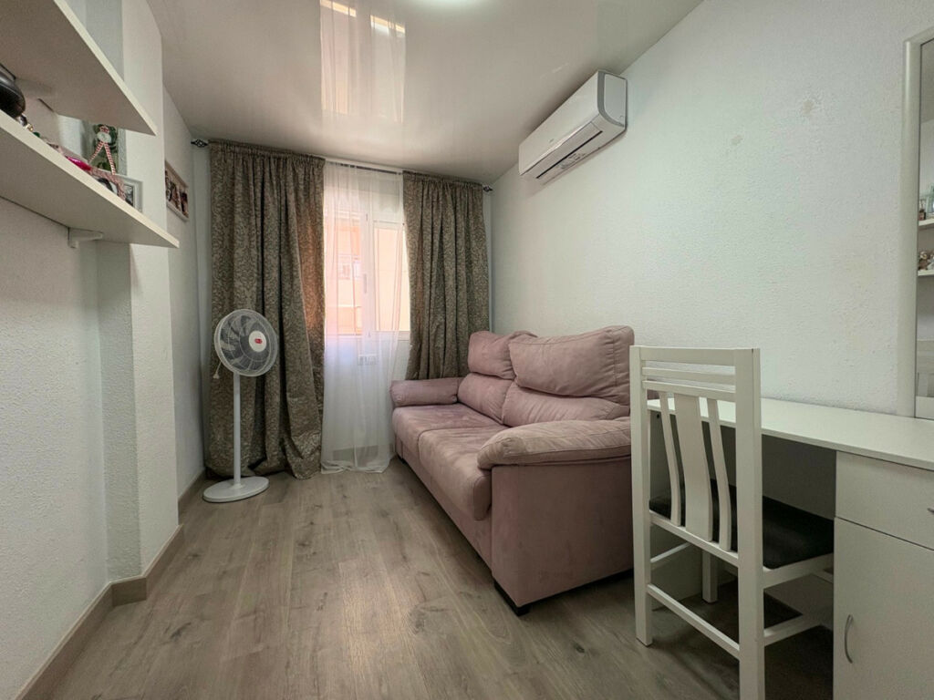 Ground Floor Apartment Torrevieja Alicante - image 12