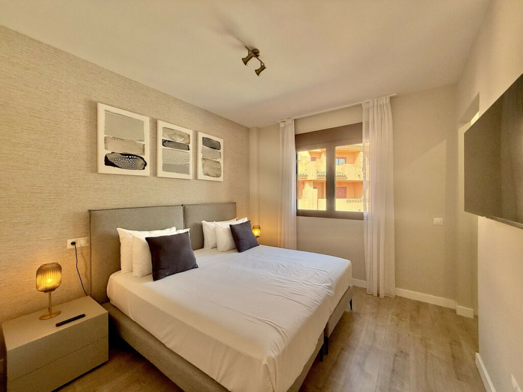 Top Floor Apartment Benahavís Málaga - image 12
