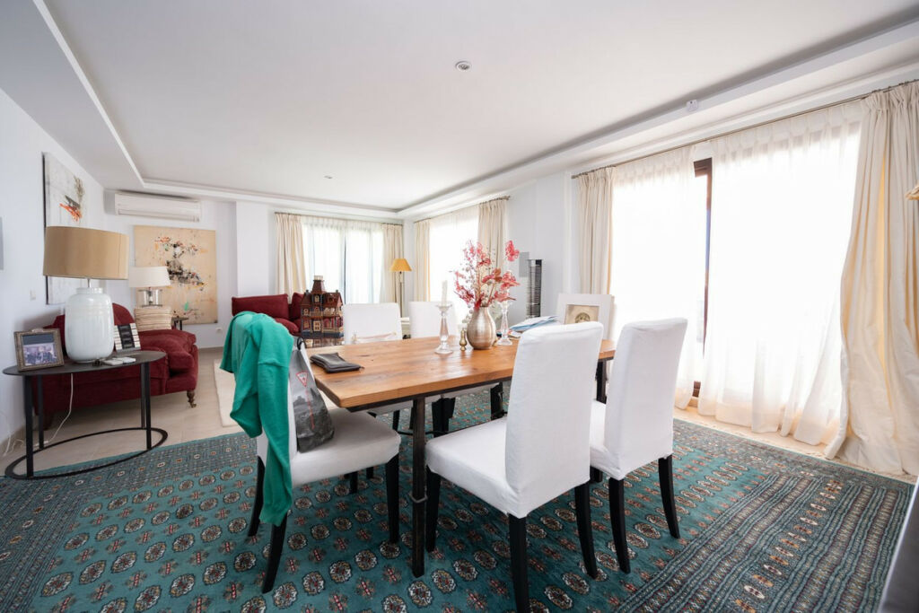 Penthouse Duplex Altos de los Monteros Málaga - image 12