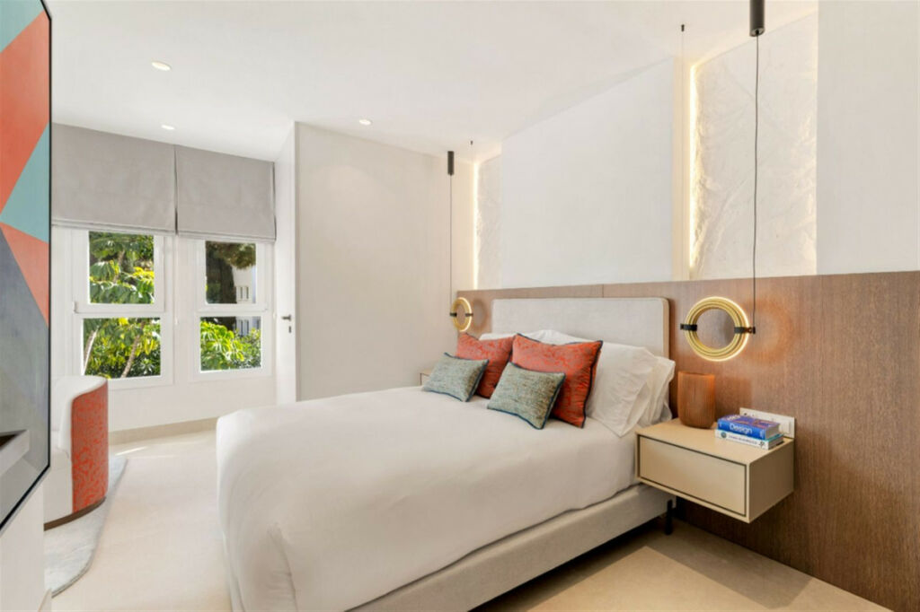 Middle Floor Apartment Los Monteros Málaga - image 12