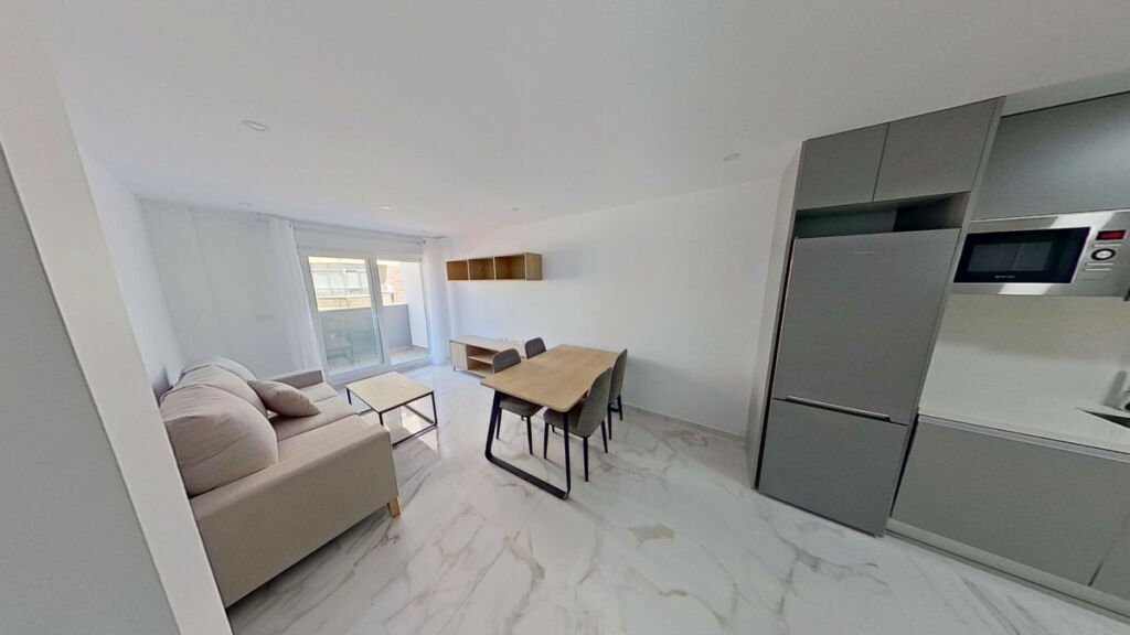 Middle Floor Apartment Torrevieja Alicante - image 12