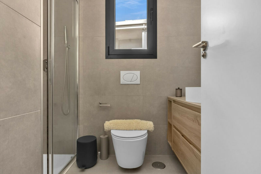 Middle Floor Apartment Fuengirola Málaga - image 12