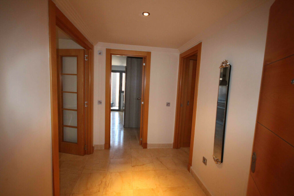 Middle Floor Apartment Benahavís Málaga - image 14