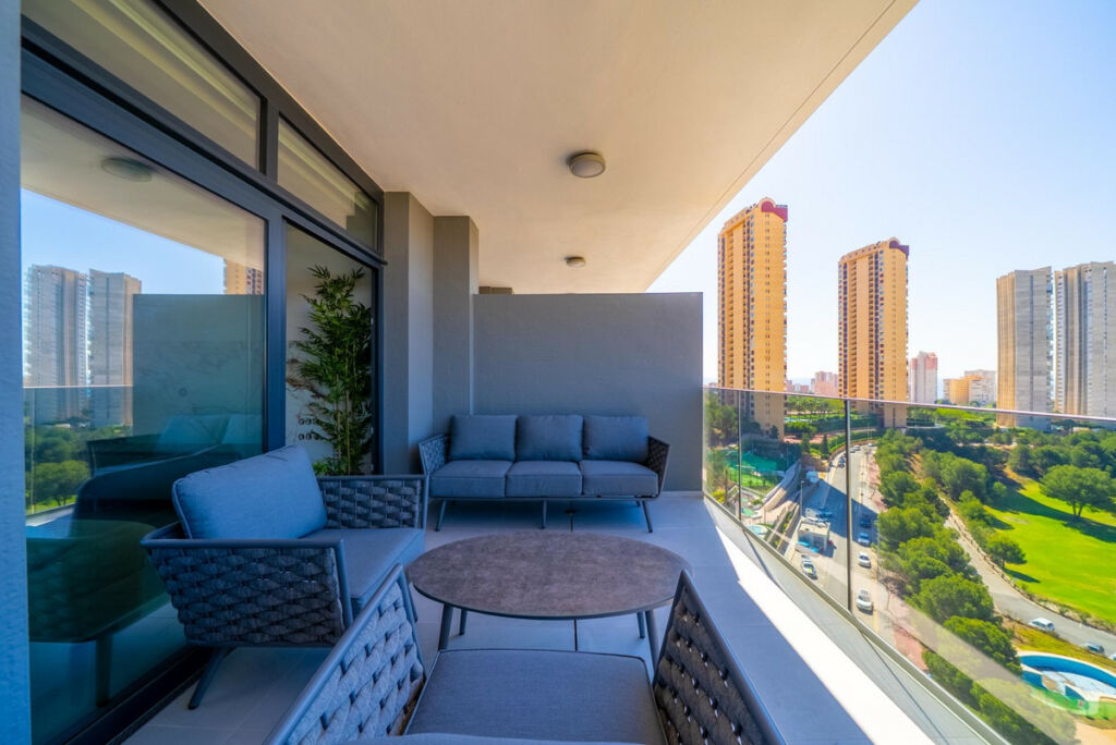 Middle Floor Apartment Benidorm Alicante - image 14