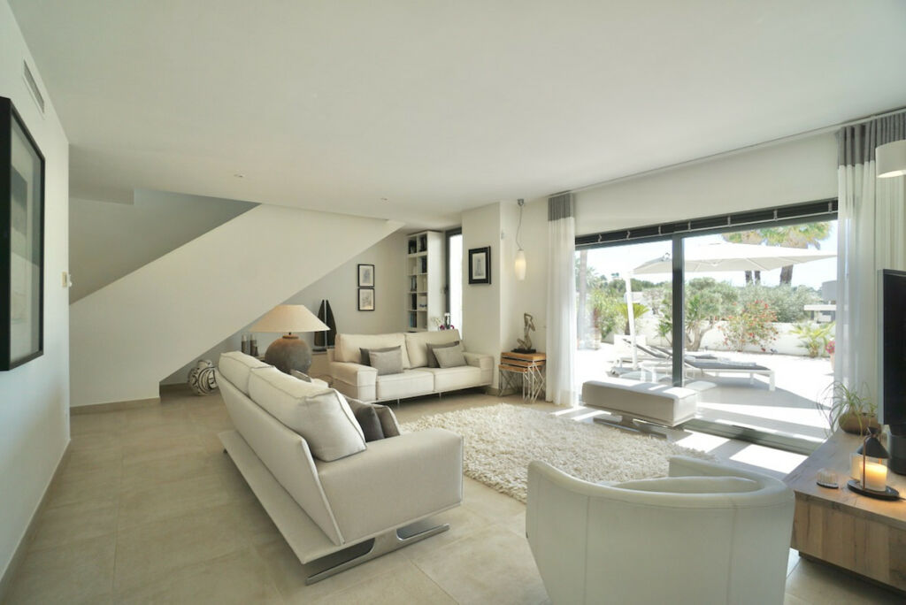 Detached Villa Moraira Alicante - image 13