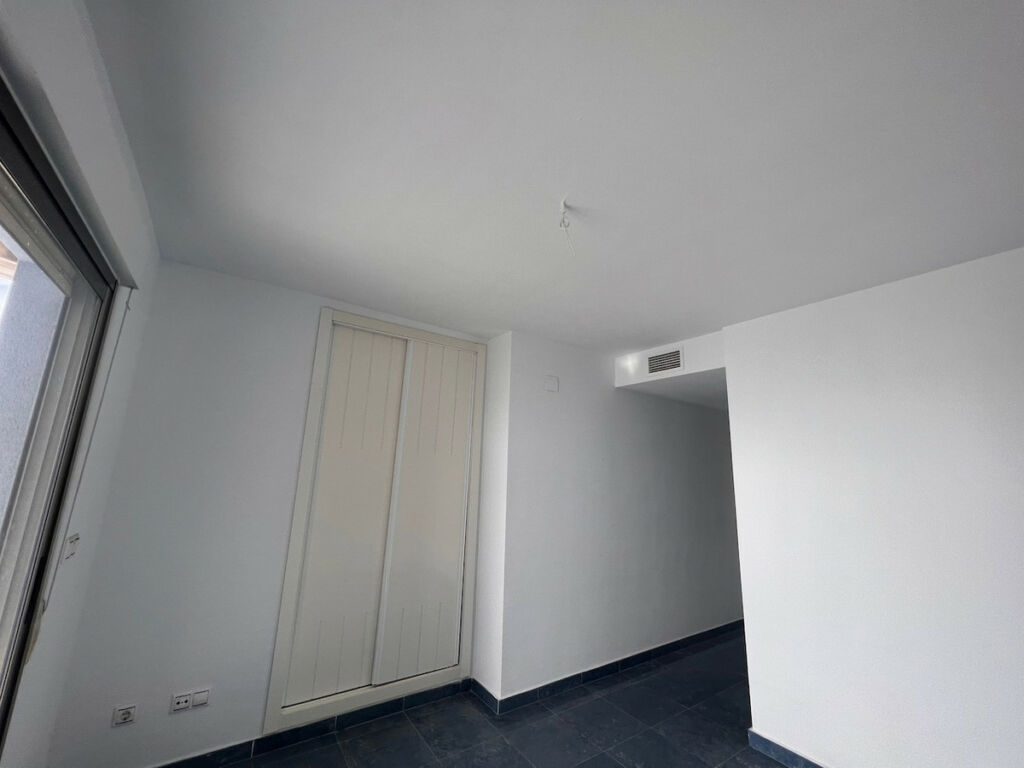 Middle Floor Apartment Calpe Alicante - image 12