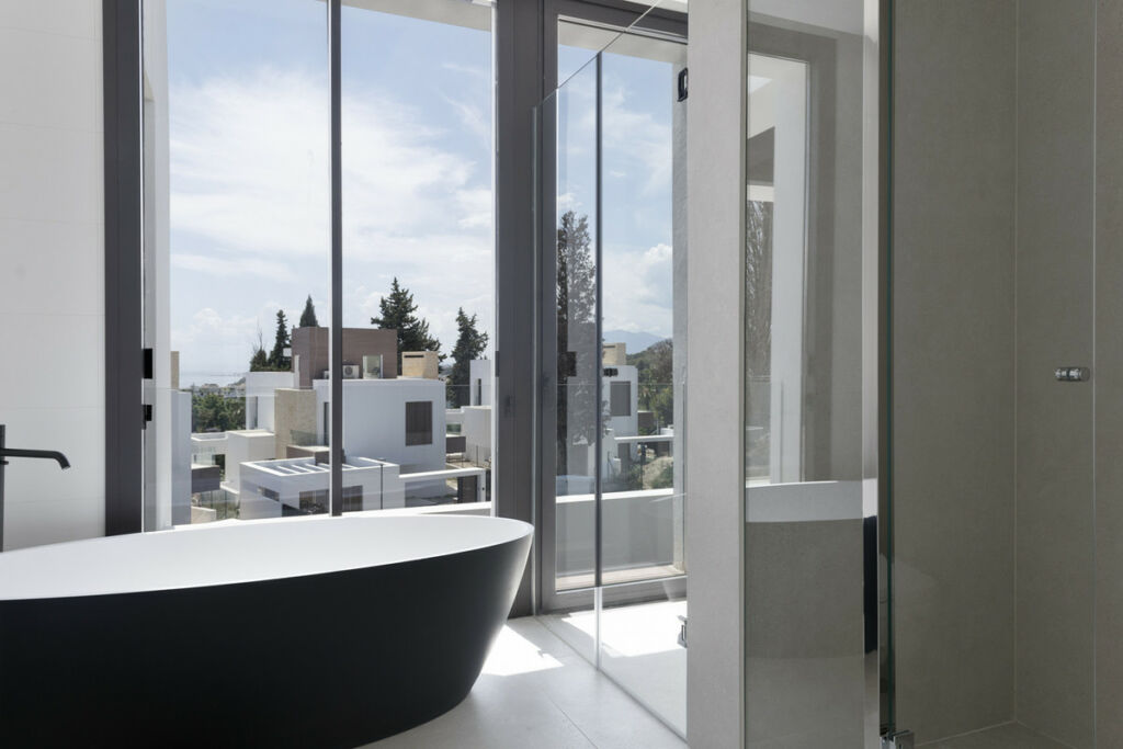 Detached Villa Marbella Málaga - image 12