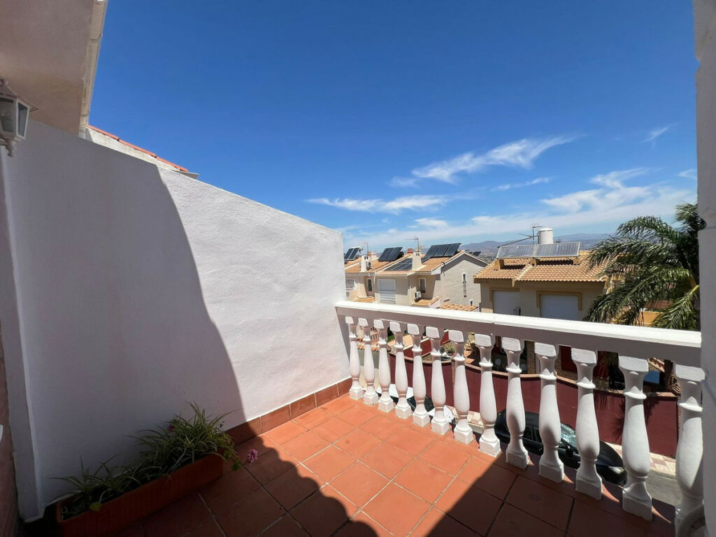 Semi-Detached House Alhaurín de la Torre Málaga - image 13