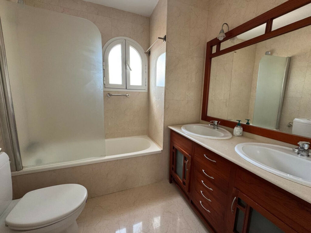 Penthouse Duplex Manilva Málaga - image 12