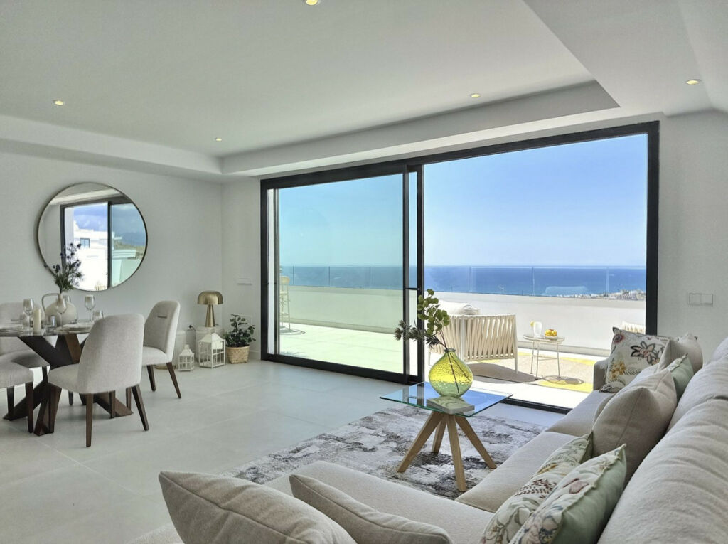 Penthouse Fuengirola Málaga - image 12