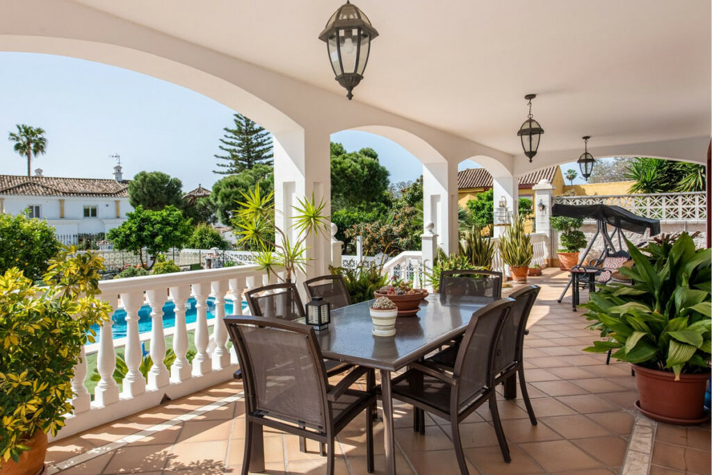 Detached Villa San Pedro de Alcántara Málaga - image 12