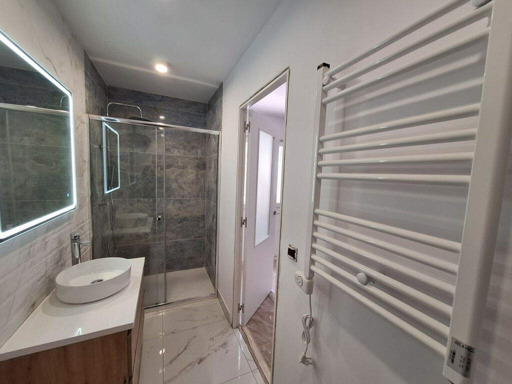 Ground Floor Apartment Benidorm Alicante - image 12