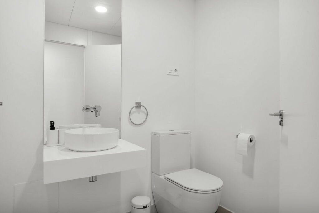 Middle Floor Apartment Calanova Golf Málaga - image 12