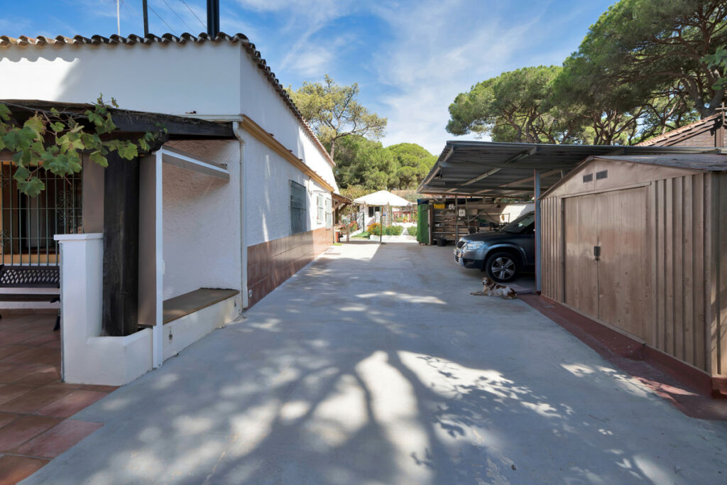 Detached Villa Marbella Málaga - image 12