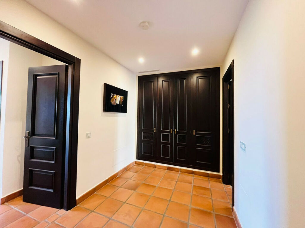 Semi-Detached House Sotogrande Cádiz - image 12