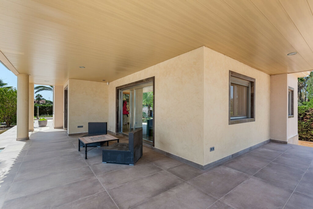 Detached Villa Elche Alicante - image 12
