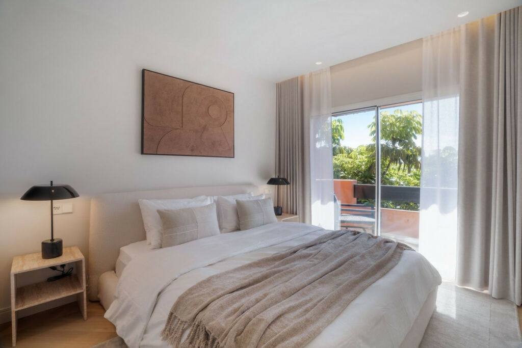 Penthouse Duplex Nueva Andalucía Málaga - image 12