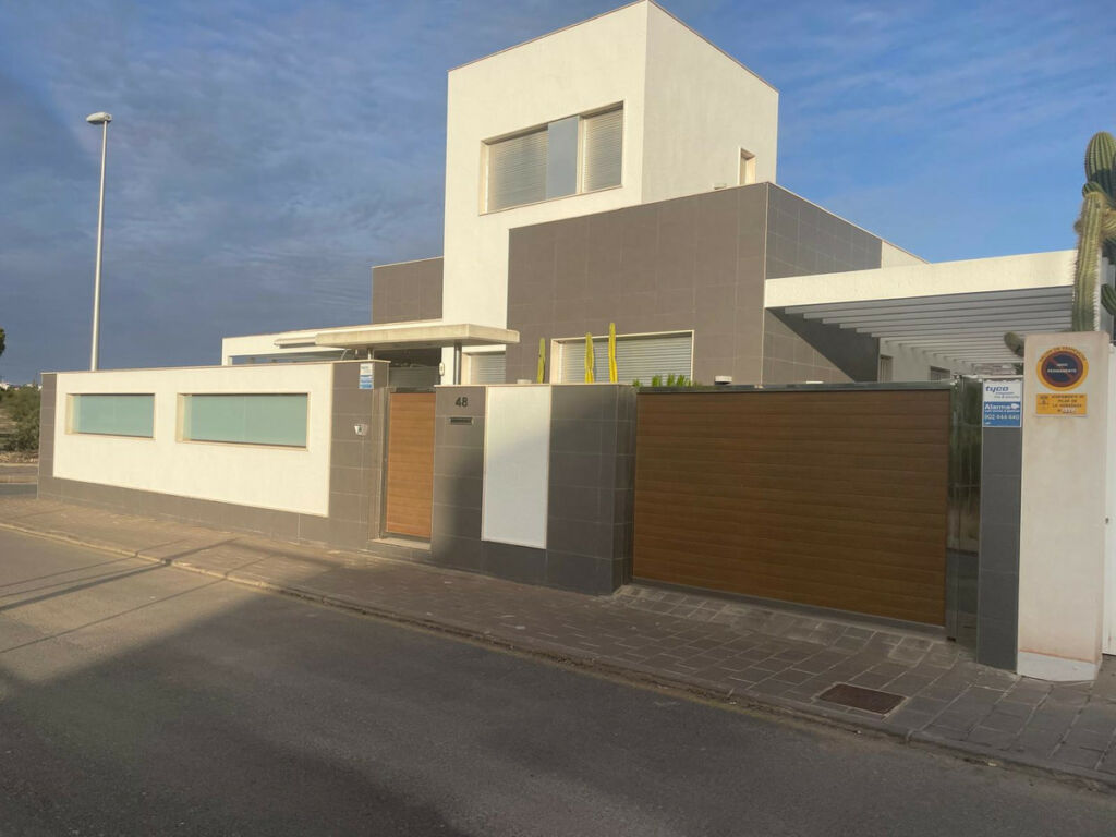 Detached Villa Pilar de la Horadada Alicante - image 13