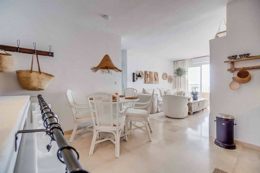 Top Floor Apartment Fuengirola Málaga - image 12