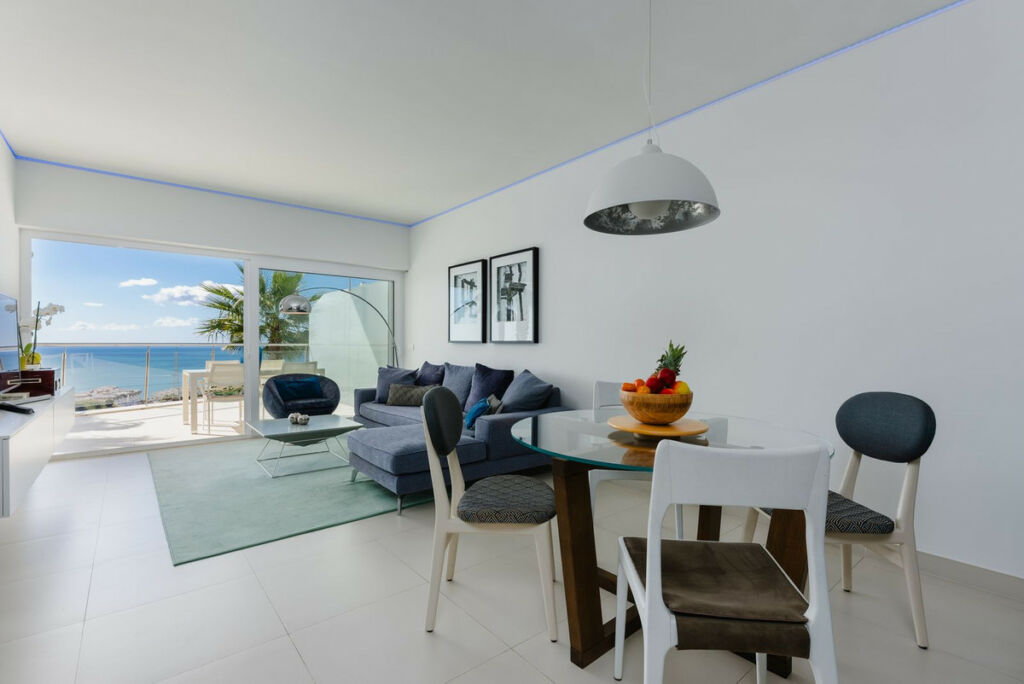 Middle Floor Apartment Higueron Málaga - image 12
