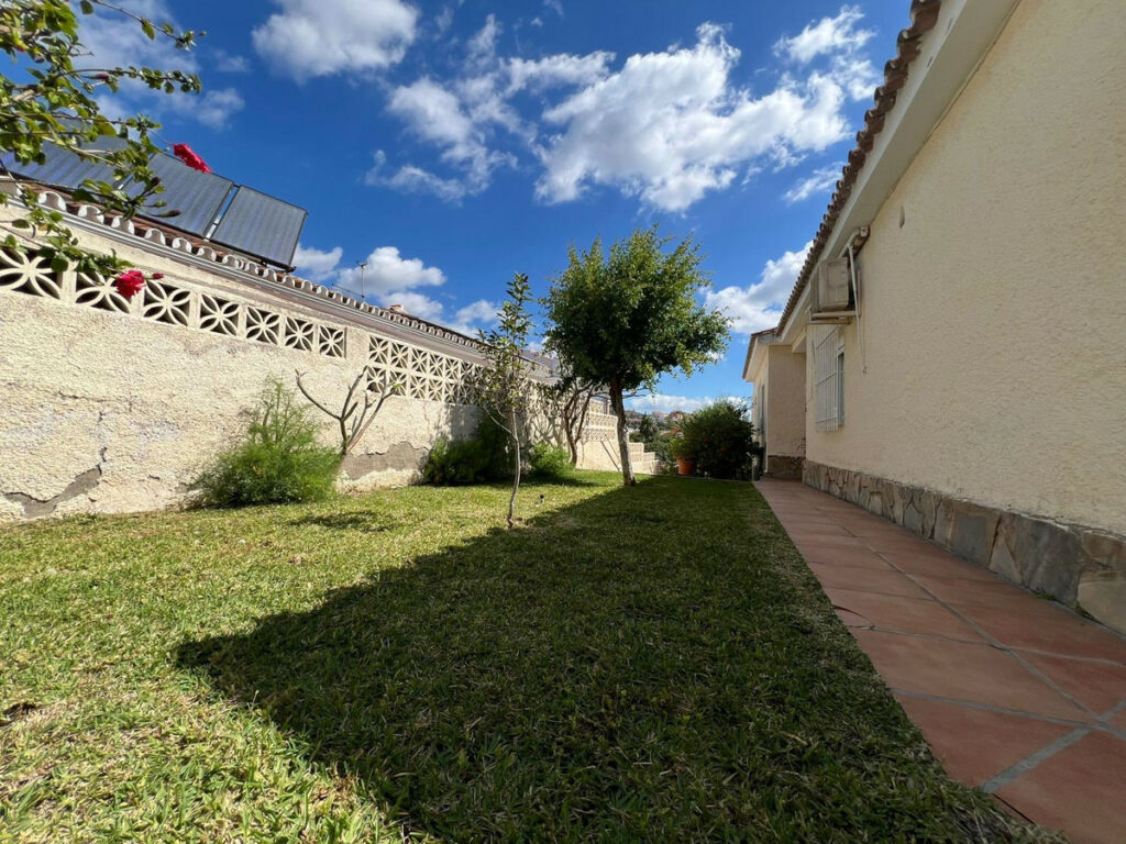 Detached Villa Benalmadena Málaga - image 12
