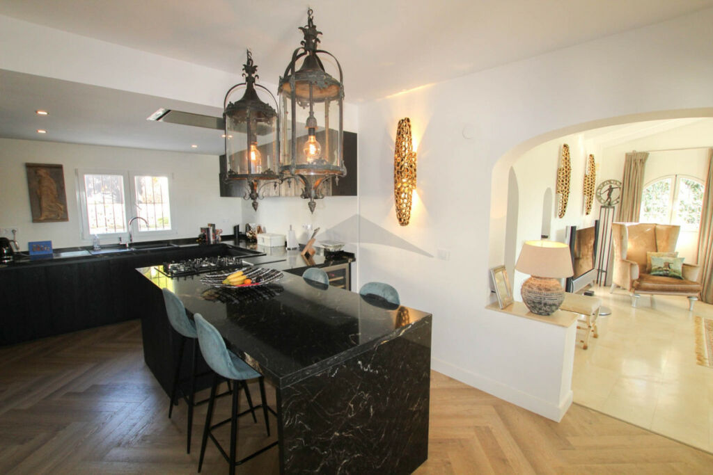 Detached Villa Benissa Alicante - image 12