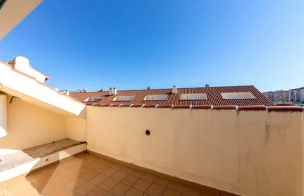 Townhouse Los Boliches Málaga - image 12