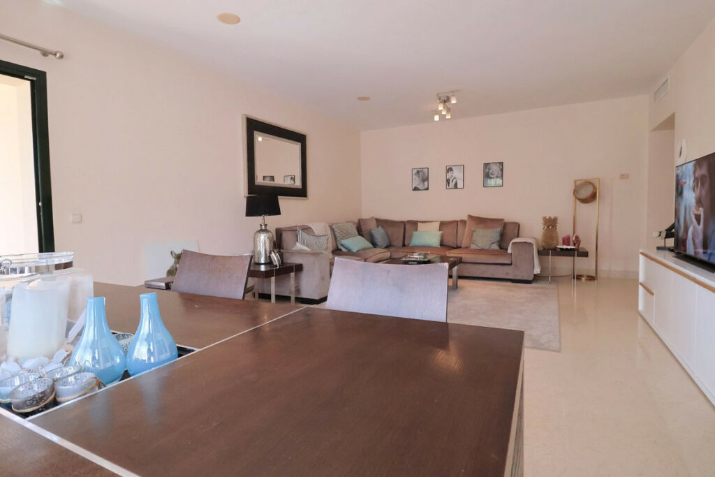 Middle Floor Apartment Benahavís Málaga - image 12