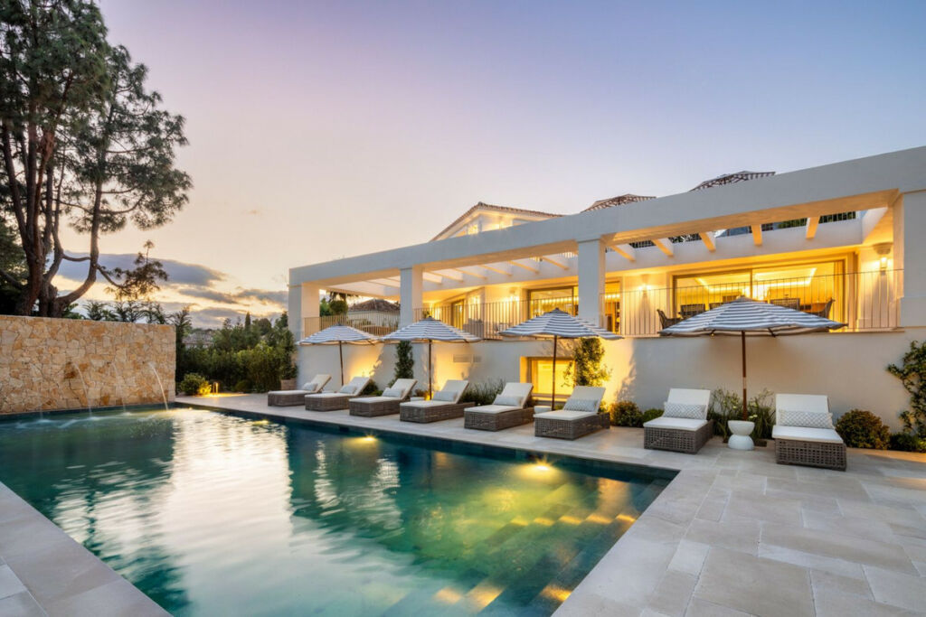 Detached Villa Nagüeles Málaga - image 12