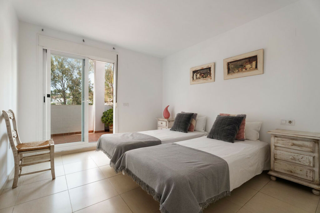 Middle Floor Apartment Torrequebrada Málaga - image 12