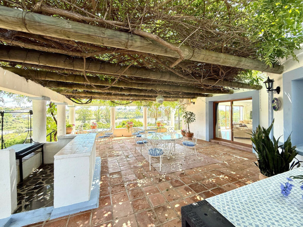 Detached Villa Guadalmina Alta Málaga - image 12