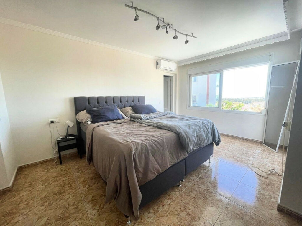 Detached Villa Nueva Andalucía Málaga - image 12