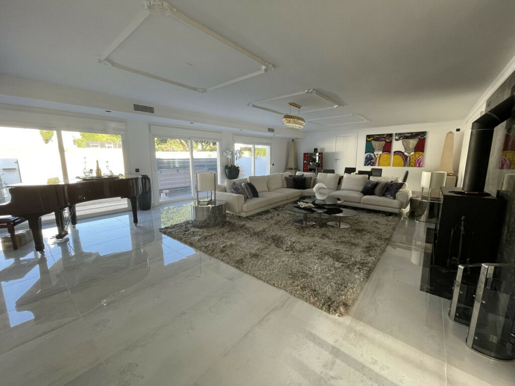 Detached Villa Atalaya Málaga - image 11