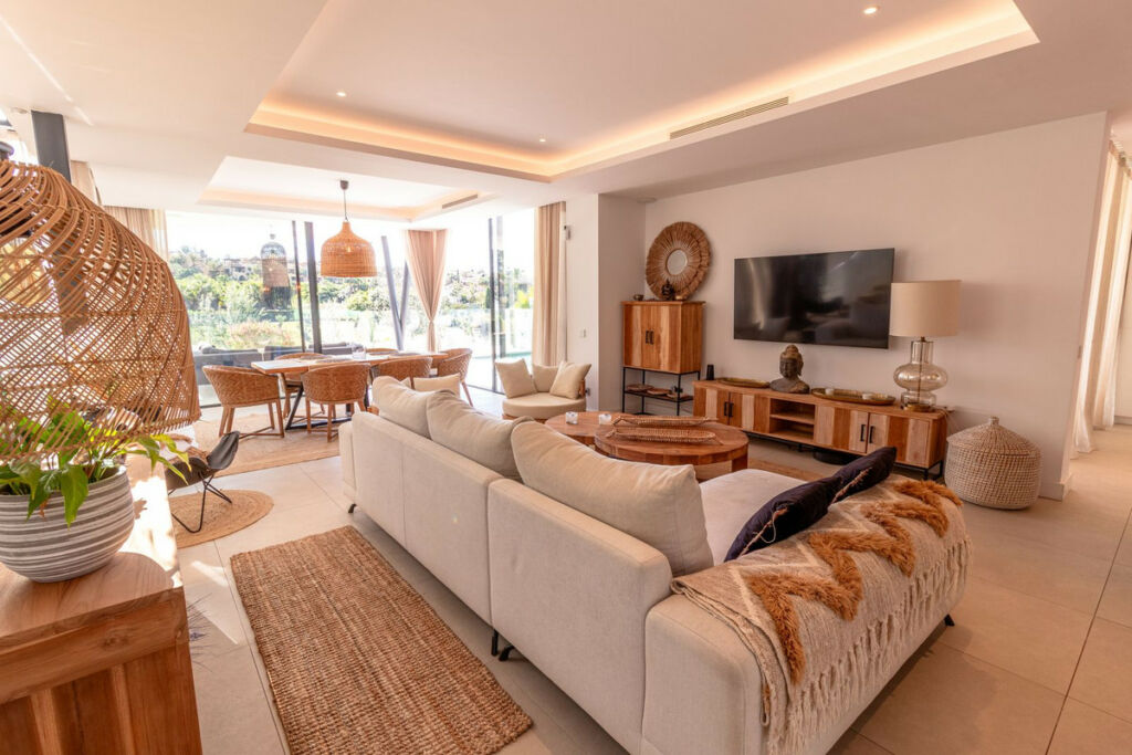 Detached Villa Atalaya Málaga - image 12