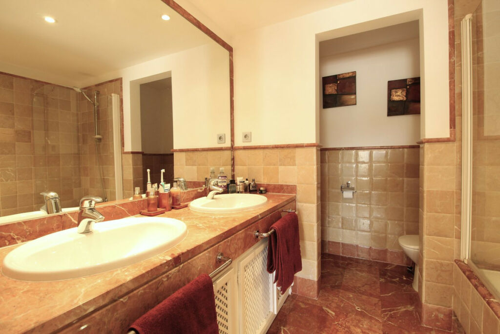 Ground Floor Apartment La Quinta Málaga - image 13
