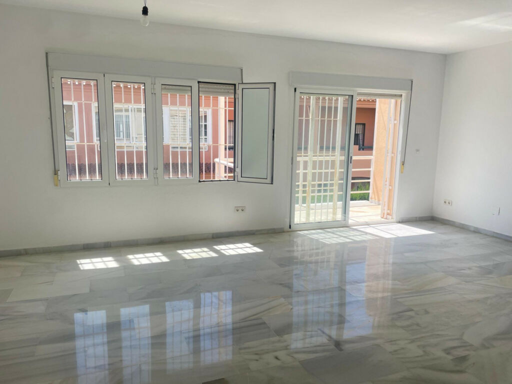 Townhouse Arroyo de la Miel Málaga - image 12