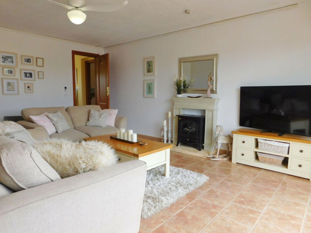 Detached Villa Dolores Alicante - image 13